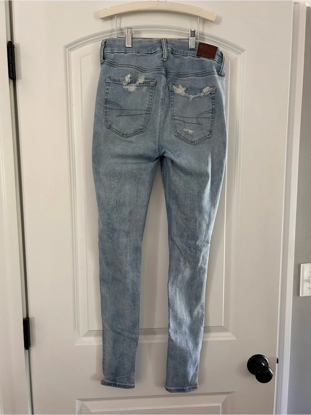 American Eagle Outfitters Light Blue Distressed Jeggings